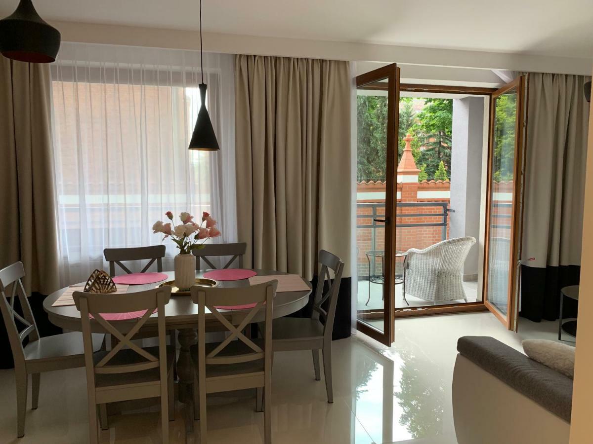 Zacisze Rose Gold Apartment *